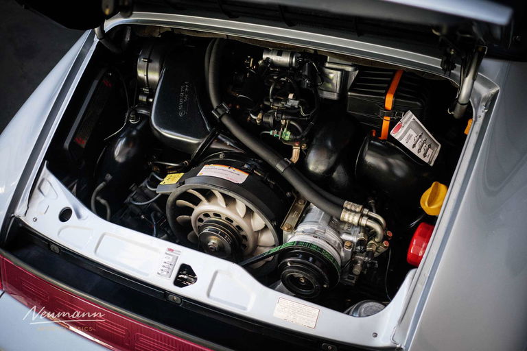 Porsche 964 Carrera 4