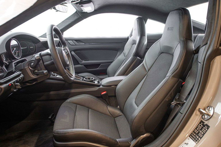 Porsche 992 Carrera T