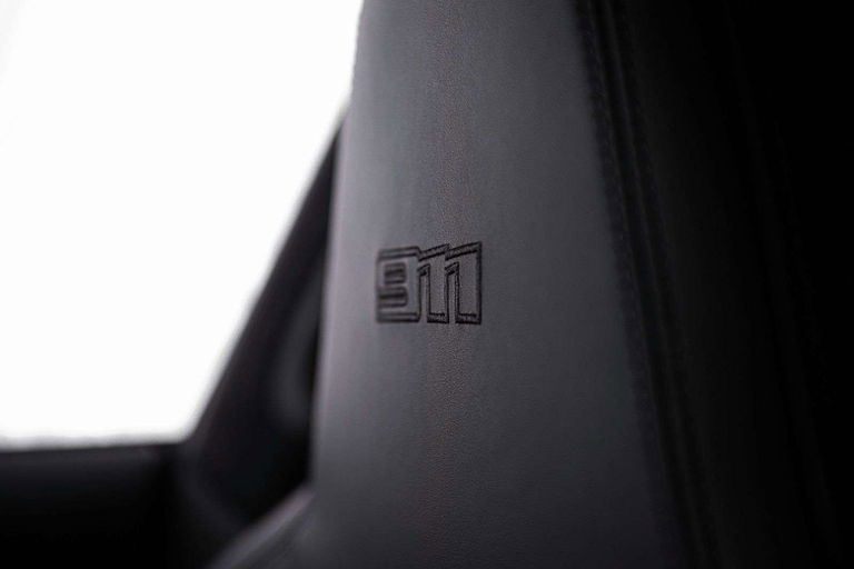 Porsche 992 Carrera T