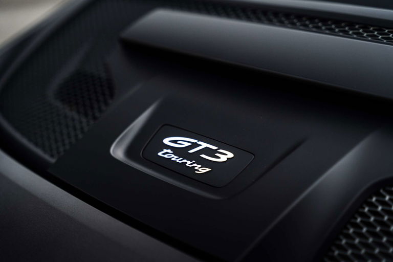 Porsche 992 GT3 Touring