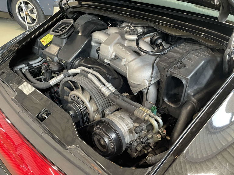 Porsche 993 Carrera 4S