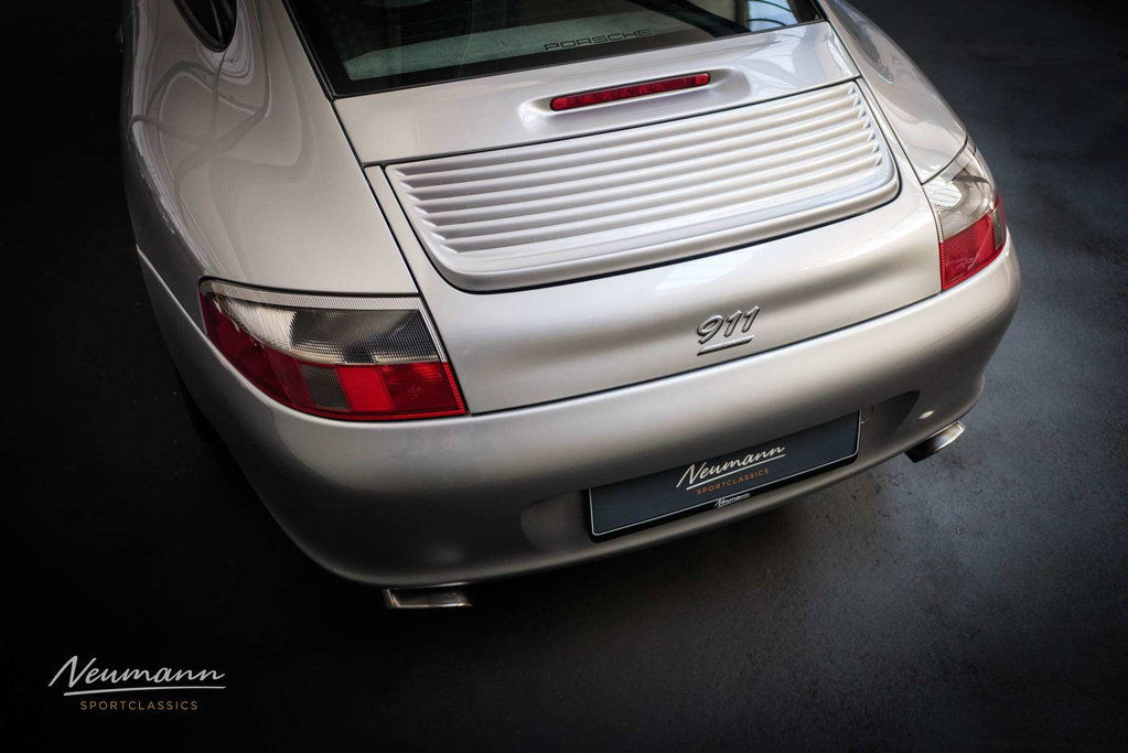 Porsche 996.2 Carrera “40 Jahre 911”