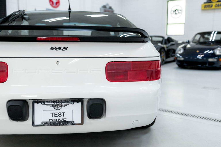Porsche 968