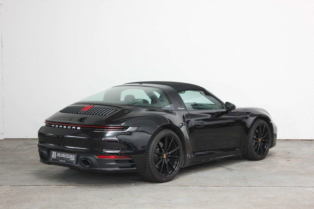 Porsche 992 Targa 4