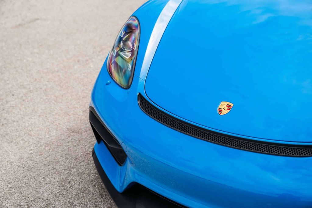 Porsche 718 Cayman GT4