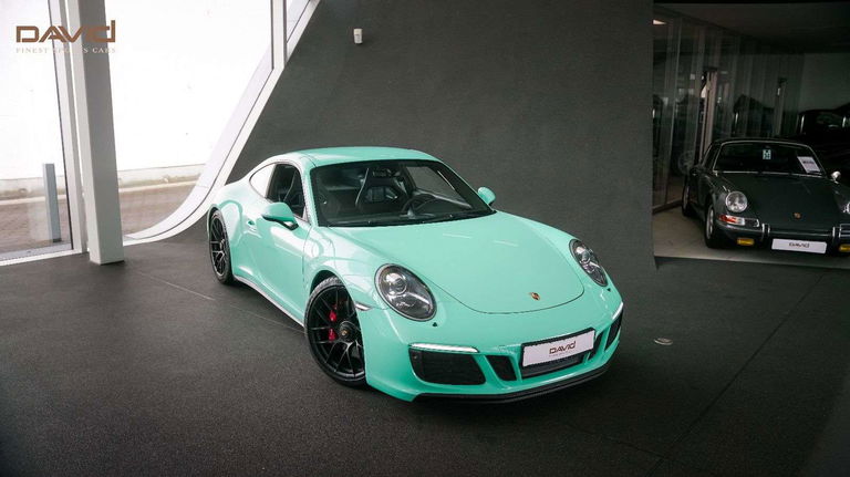 Porsche 991.2 Carrera GTS