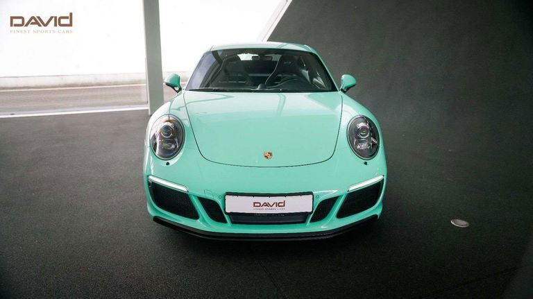 Porsche 991.2 Carrera GTS