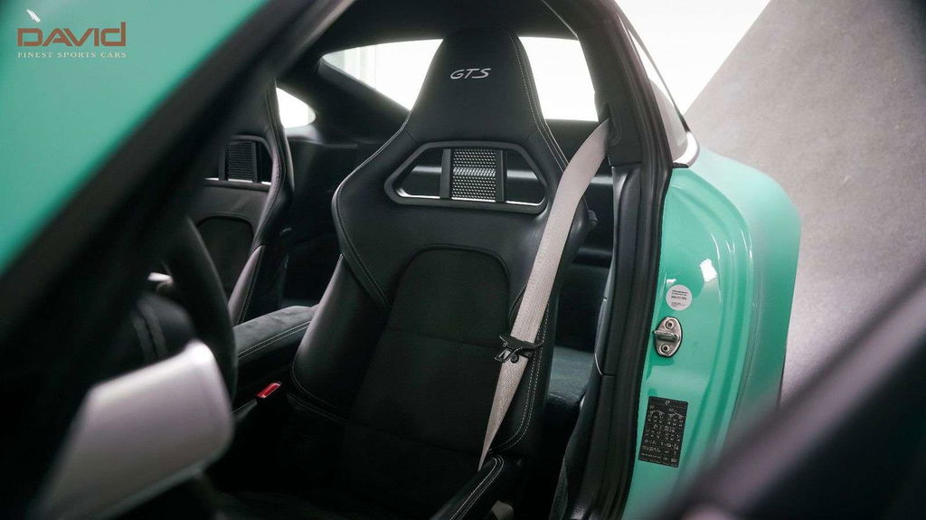 Porsche 991.2 Carrera GTS