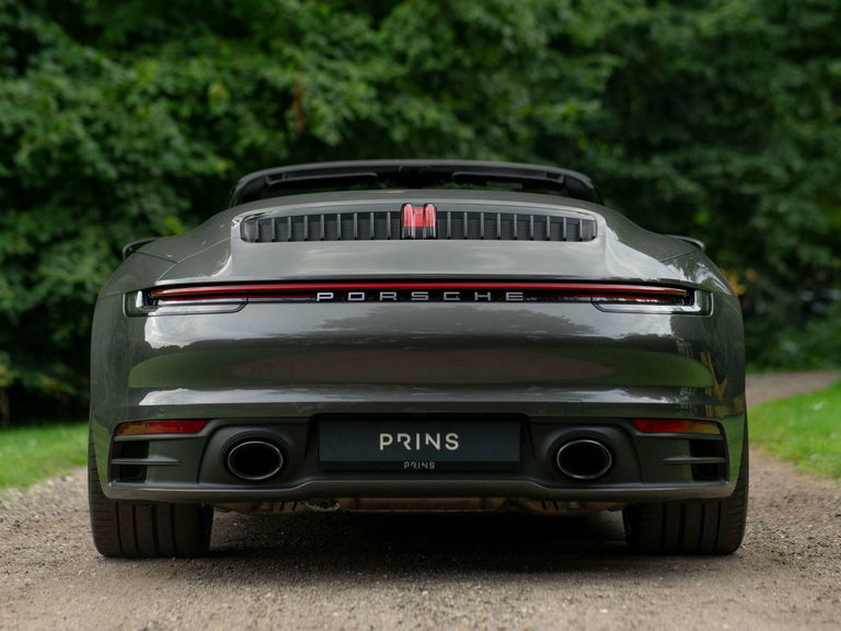 Porsche 992 Carrera