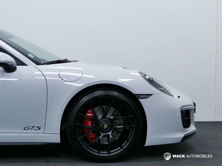 Porsche 991.2 Carrera GTS