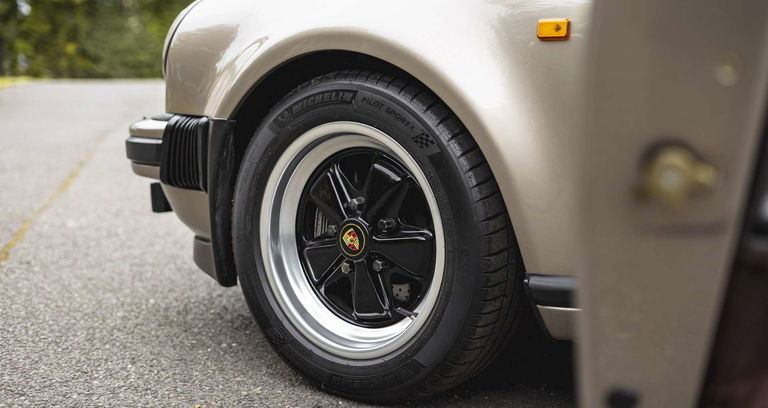 Porsche 911 Turbo 3.3