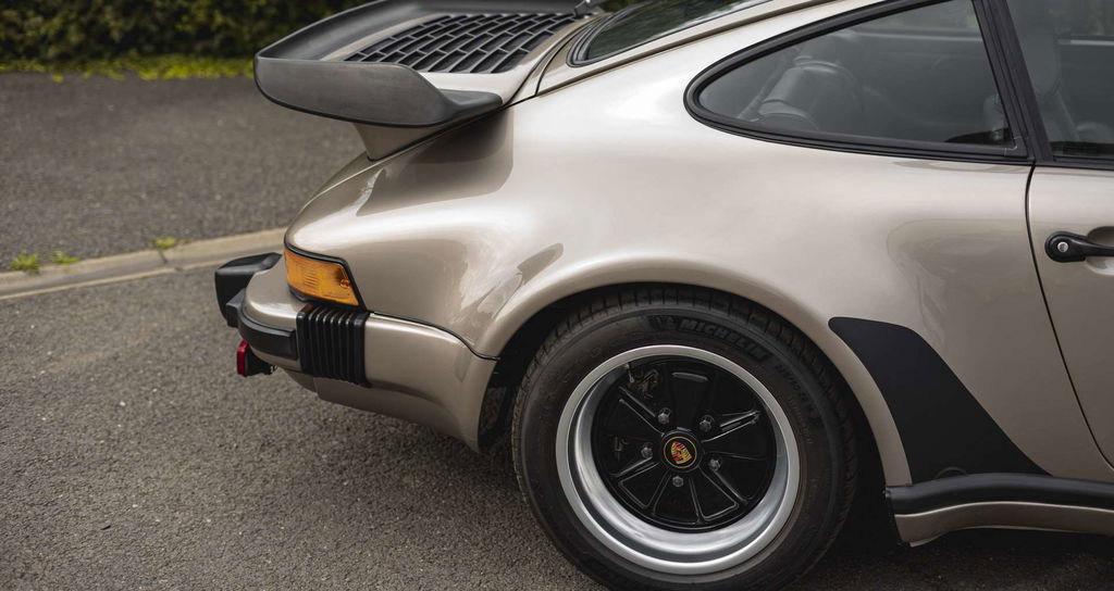 Porsche 911 Turbo 3.3