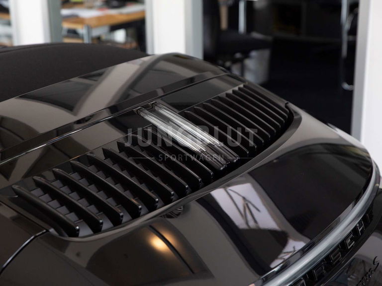 Porsche 992 Carrera S