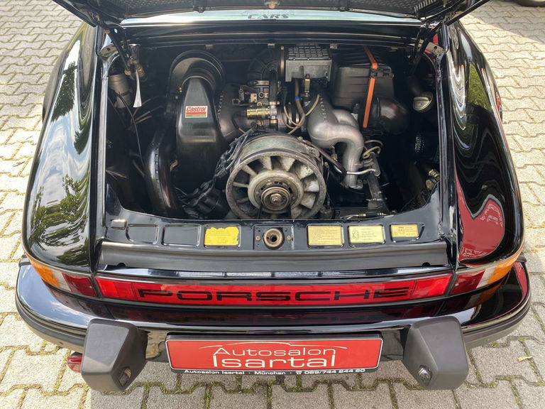 Porsche 911 Carrera 3.2