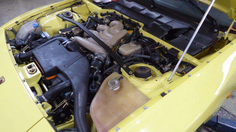 Porsche 944 Turbo Cup