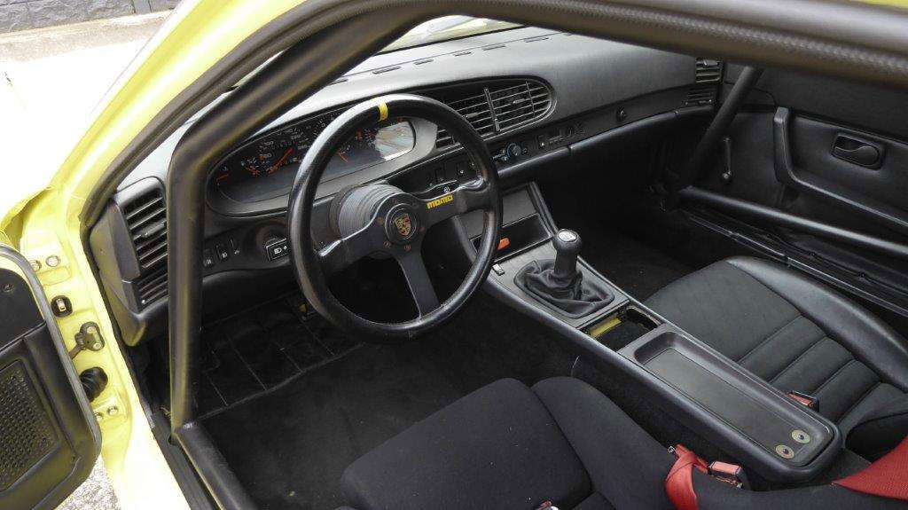 Porsche 944 Turbo Cup