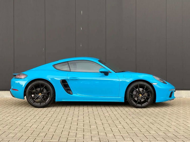 Porsche 718 Cayman
