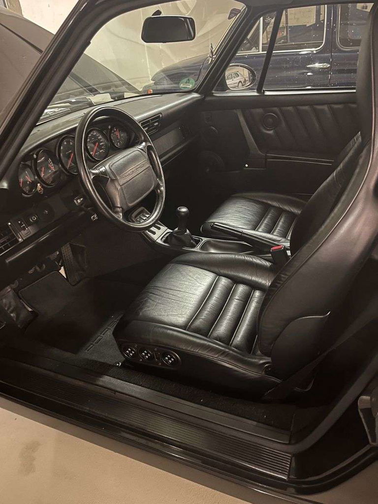 Porsche 964 Carrera 4