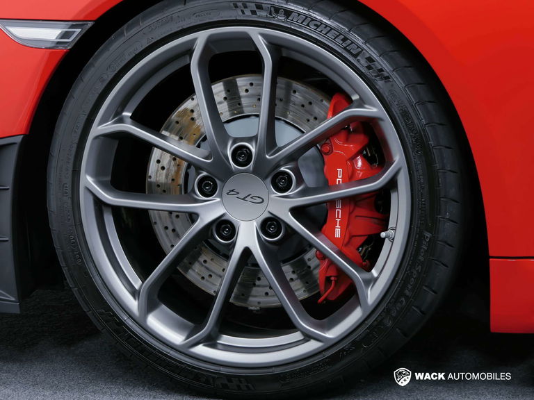 Porsche 718 Cayman GT4