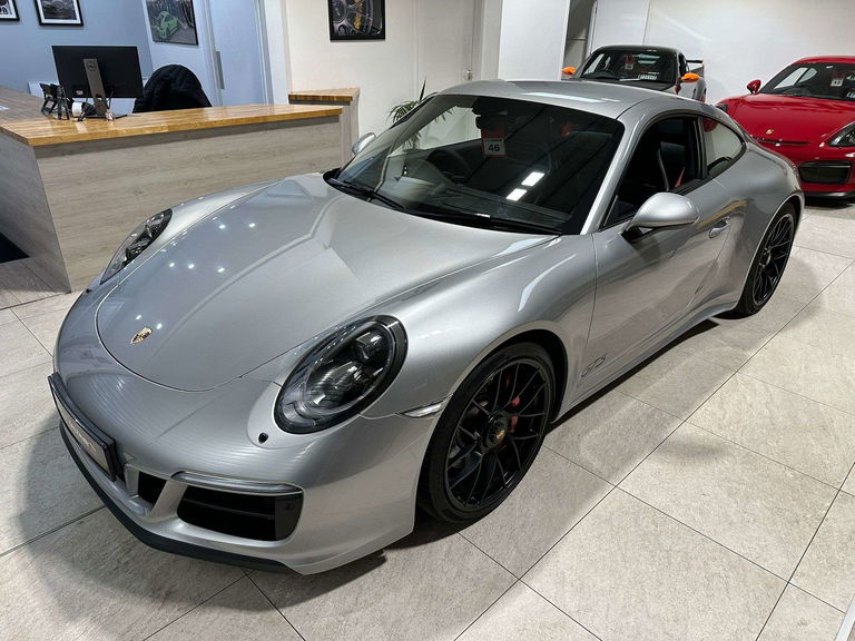 Porsche 991.2 Carrera GTS