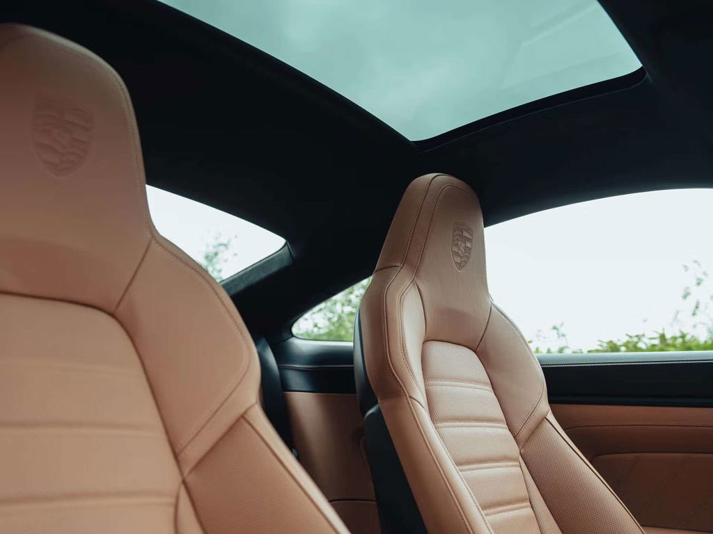 Porsche 992 Carrera GTS