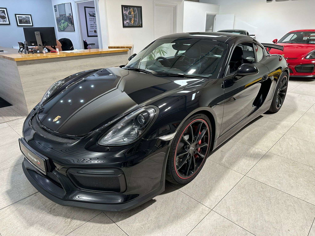 Porsche 981 Cayman GT4