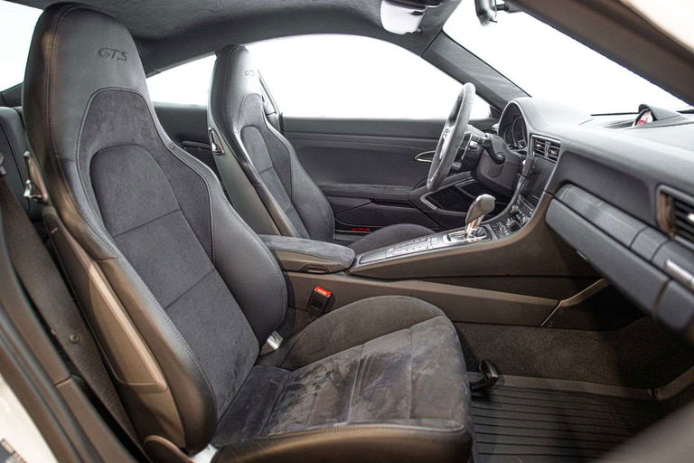 Porsche 991.2 Carrera GTS