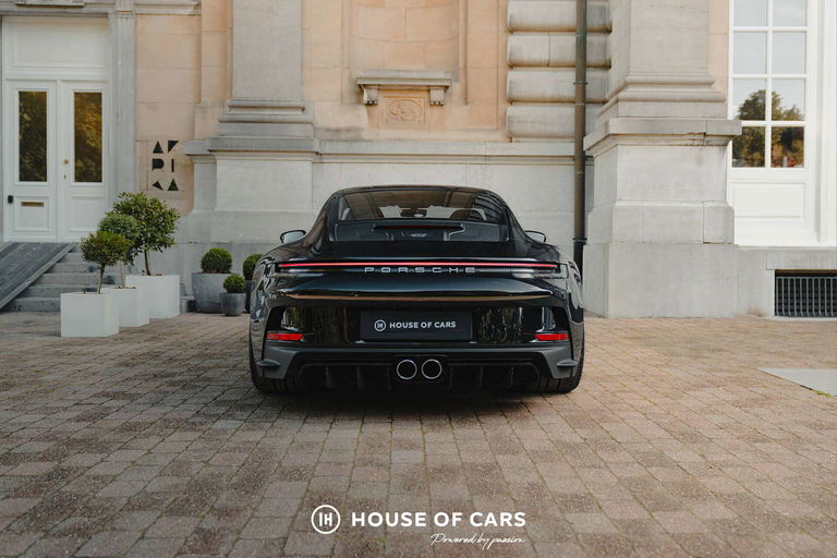 Porsche 992 GT3 Touring