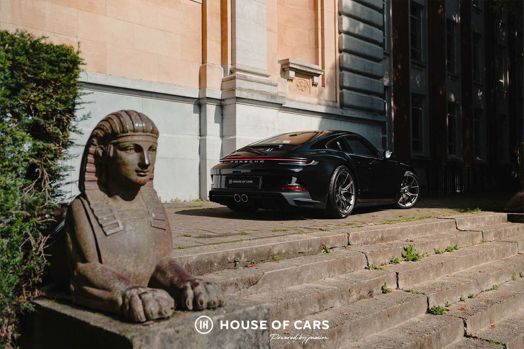 Porsche 992 GT3 Touring