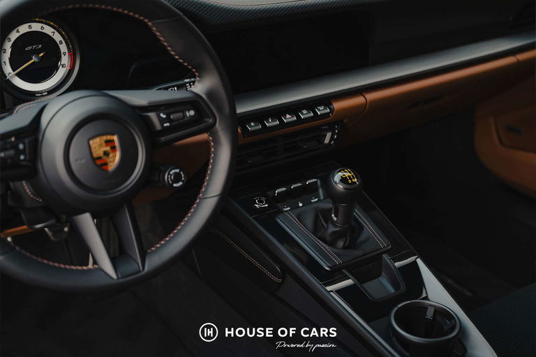 Porsche 992 GT3 Touring