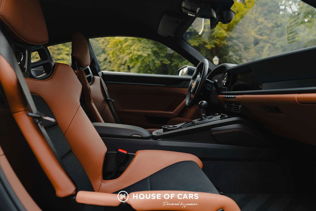 Porsche 992 GT3 Touring