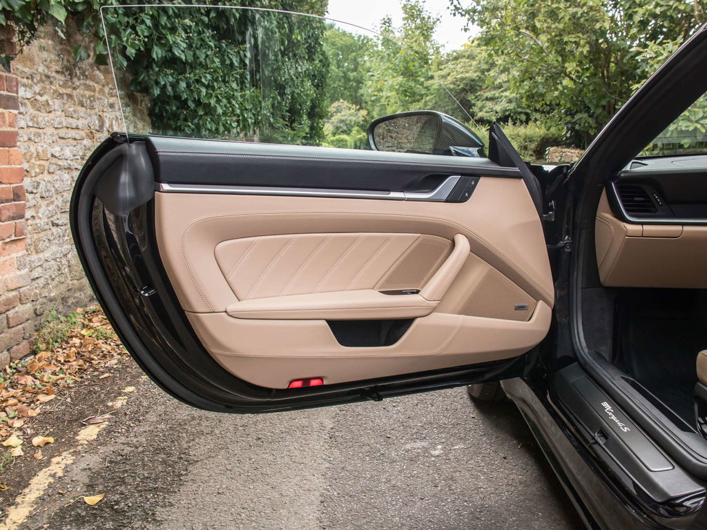 Porsche 992 Targa 4S