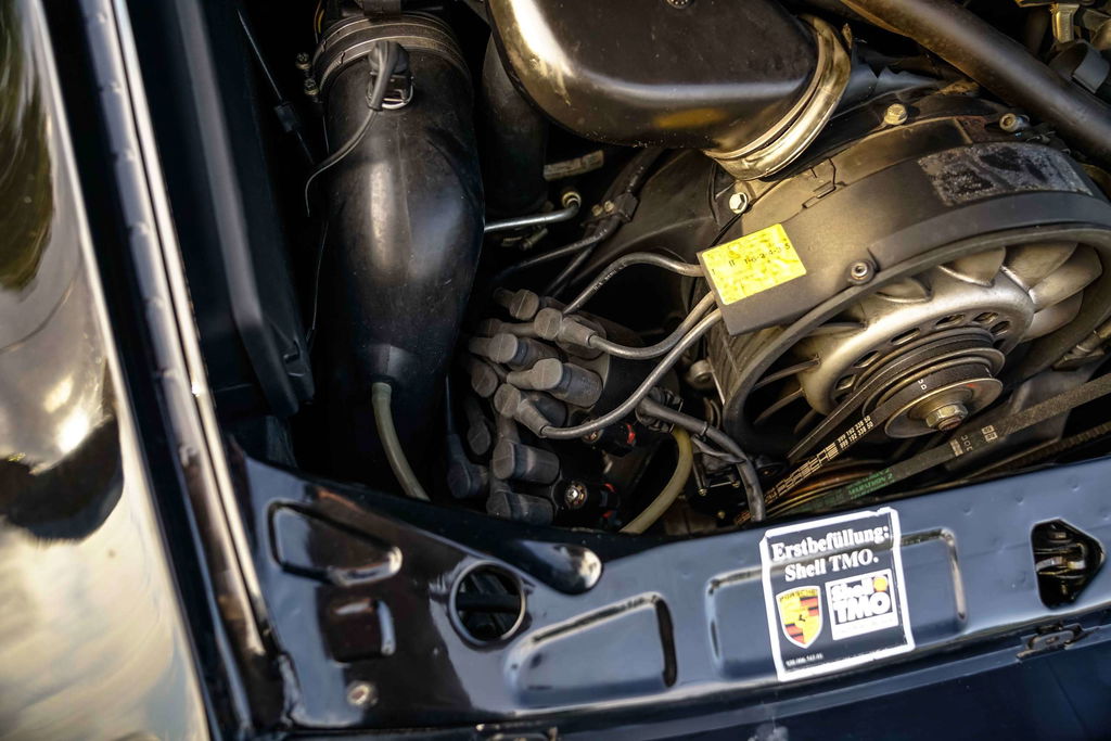 Porsche 964 Carrera 4