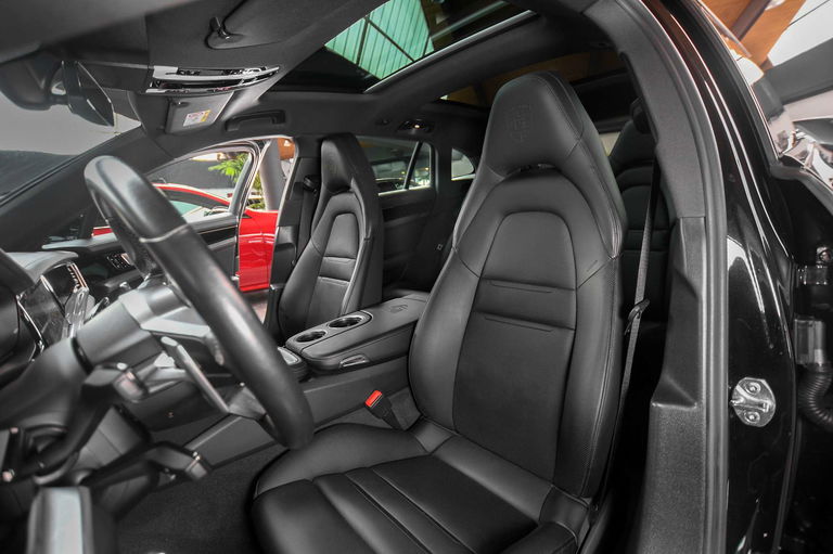 Porsche Panamera 4 E-Hybrid