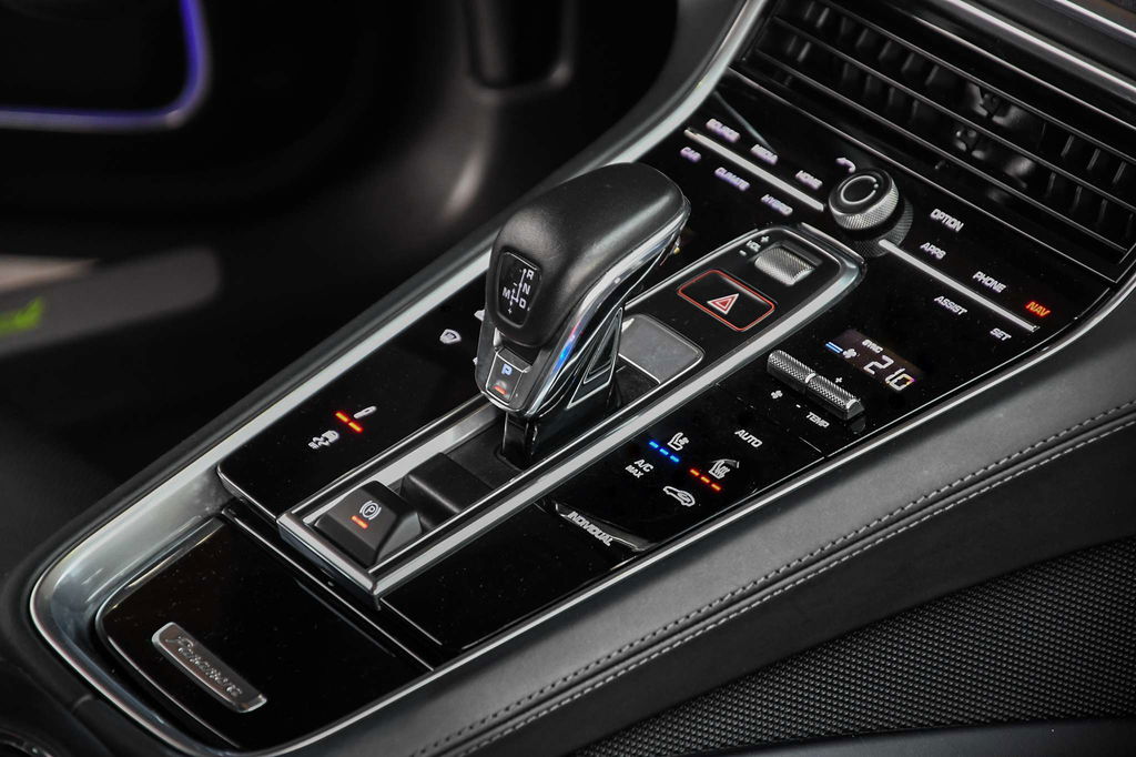 Porsche Panamera 4 E-Hybrid