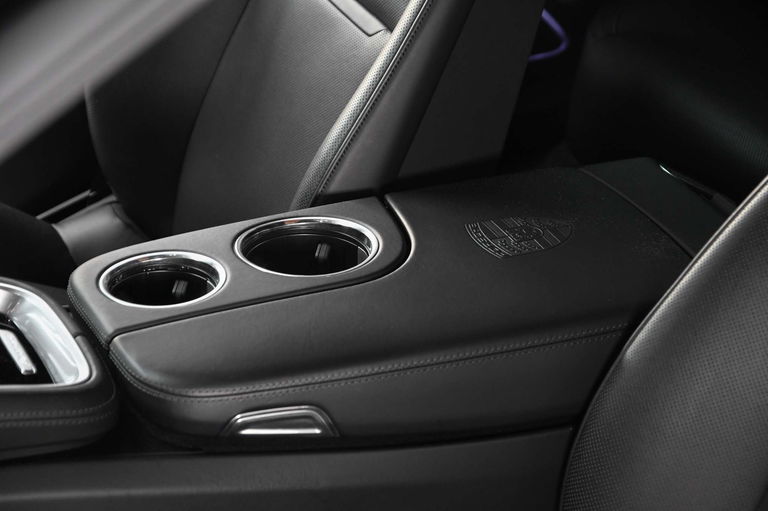 Porsche Panamera 4 E-Hybrid