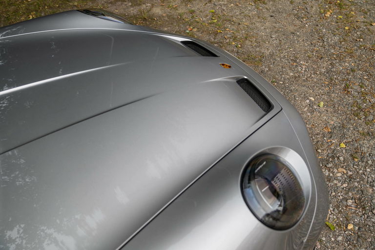 Porsche 992 GT3 Touring