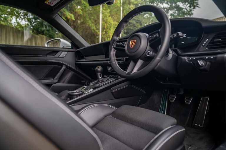 Porsche 992 GT3 Touring