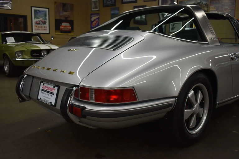 Porsche 911 T
