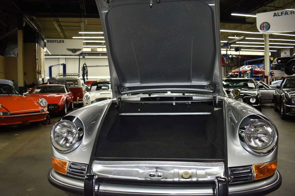 Porsche 911 T