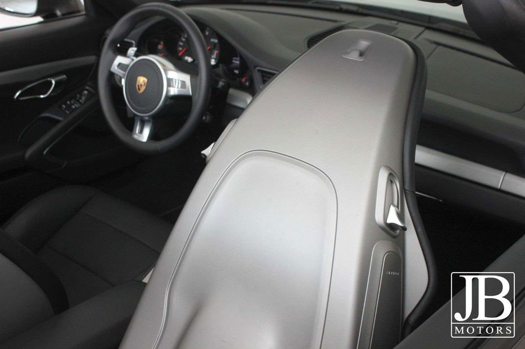 Porsche 991 Carrera 4 GTS