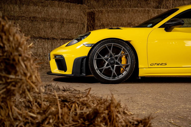 Porsche 718 Cayman GT4 RS
