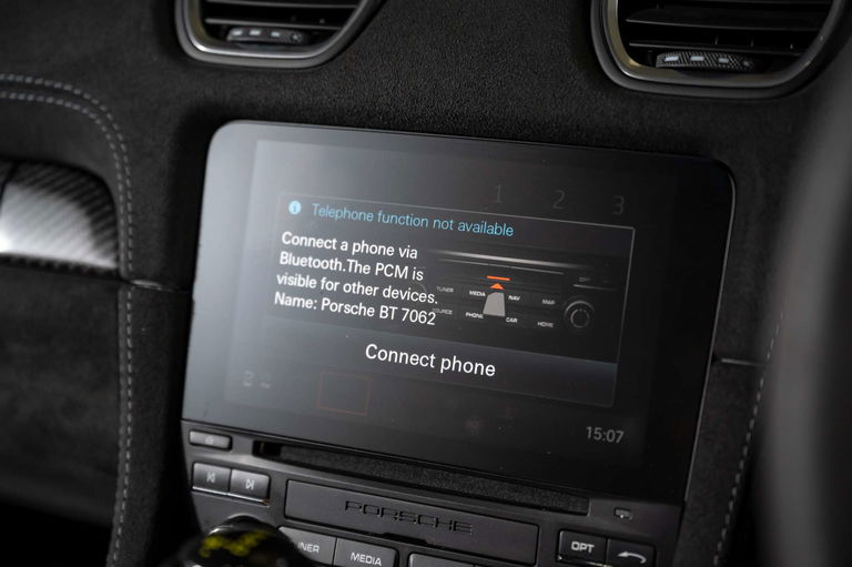 Porsche 718 Cayman GT4 RS