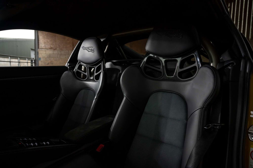 Porsche 718 Cayman GT4 RS