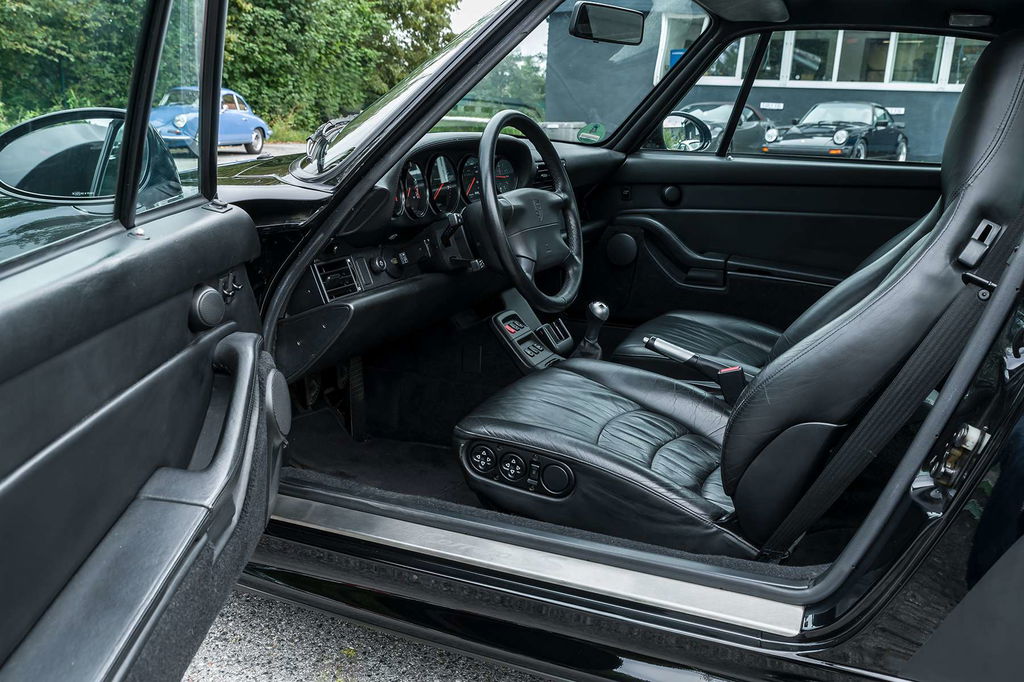 Porsche 993 Carrera 4S