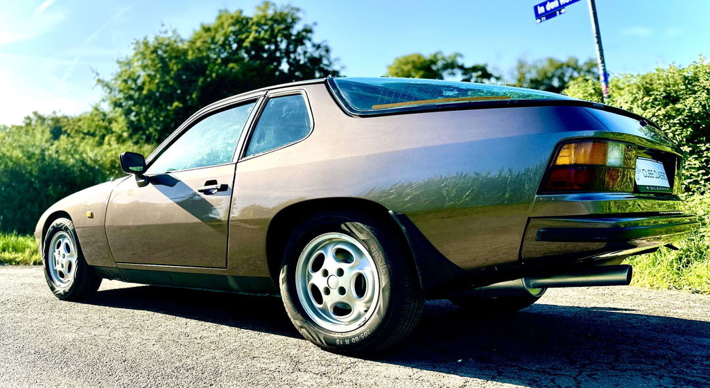 Porsche 924