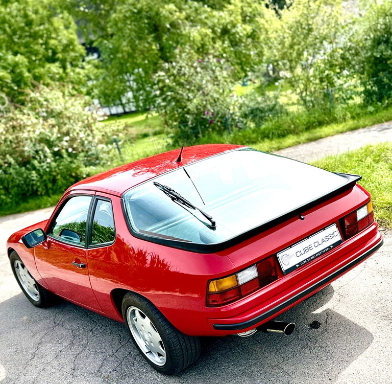 Porsche 924 S