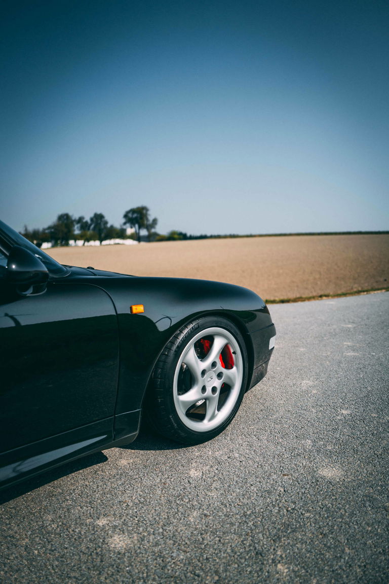 Porsche 993 Carrera 4S