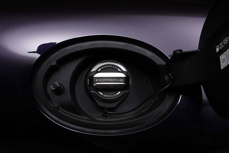 Porsche 992 Carrera GTS