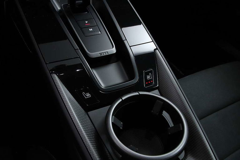 Porsche 992 Carrera GTS